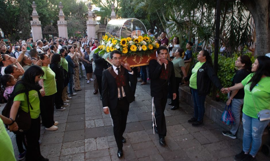 San Francisco de Asís León abre su Puerta Santa ante multitudes